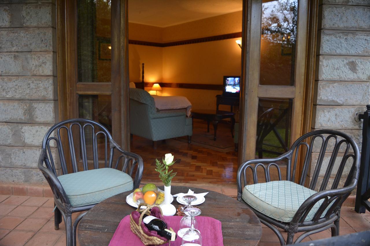 Outspan Hotel 尼耶利 外观 照片