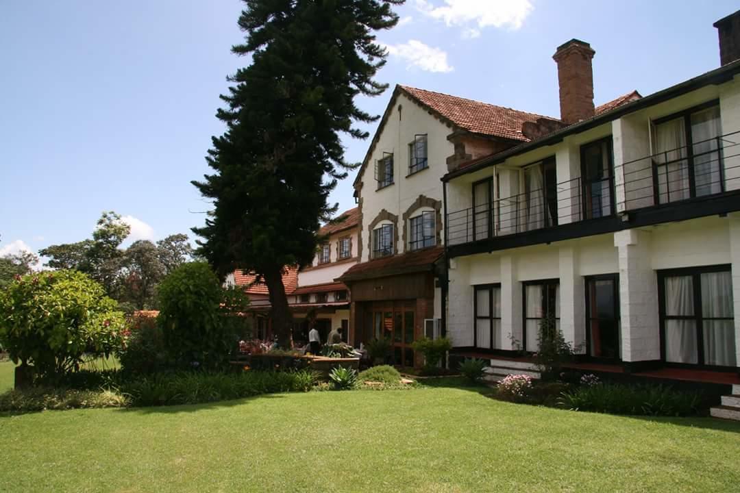 Outspan Hotel 尼耶利 外观 照片